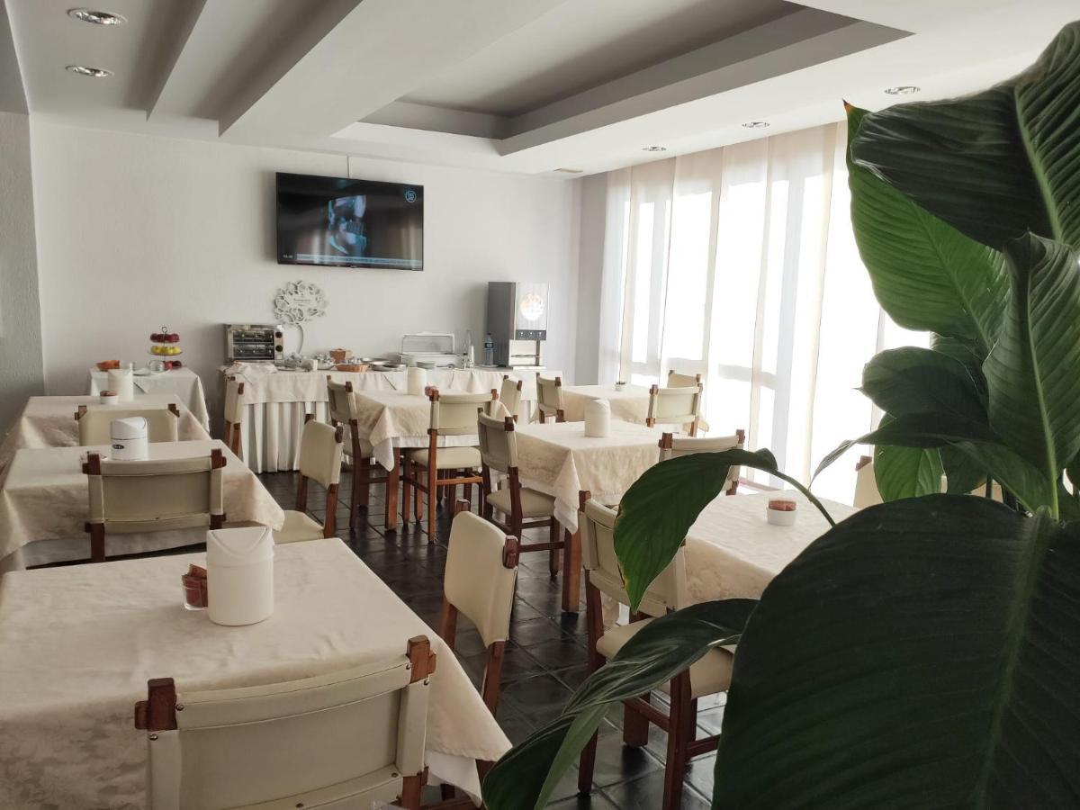 Hotel Galant Venaria Reale Bagian luar foto
