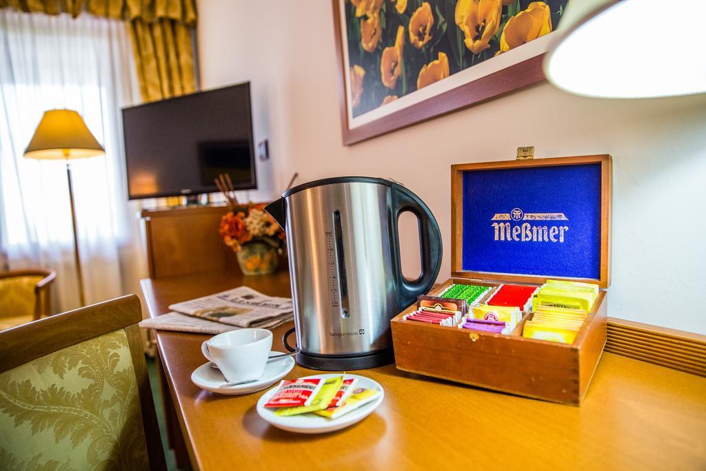 Hotel Galant Venaria Reale Bagian luar foto