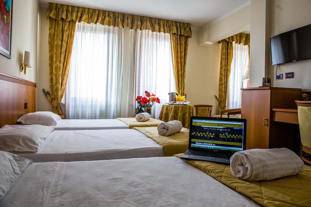 Hotel Galant Venaria Reale Bagian luar foto