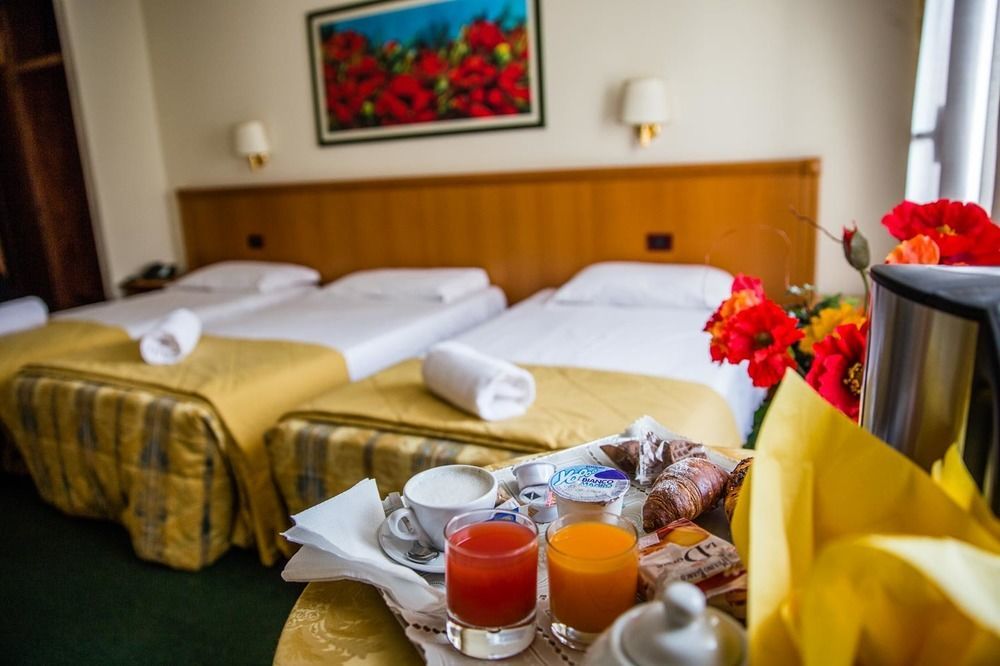Hotel Galant Venaria Reale Bagian luar foto